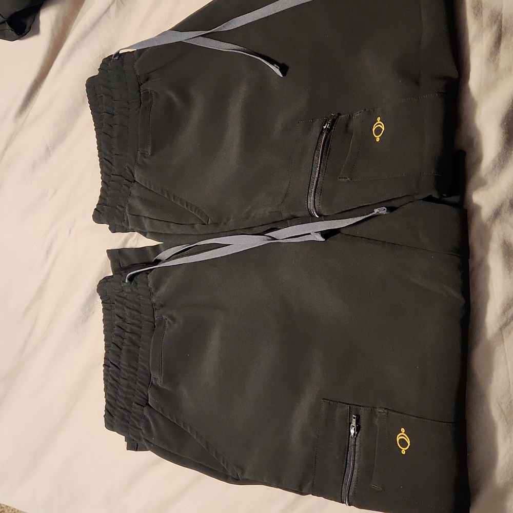 Luuna ×2 pants and x1 top